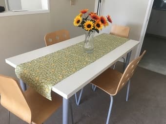 Table with 4 chairs 1