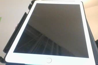 全新第六代ipad 128gb 银色 1
