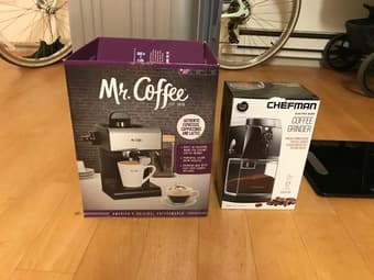 moving sale - floor light, microwave, scale, blender, dryer,  etc 2