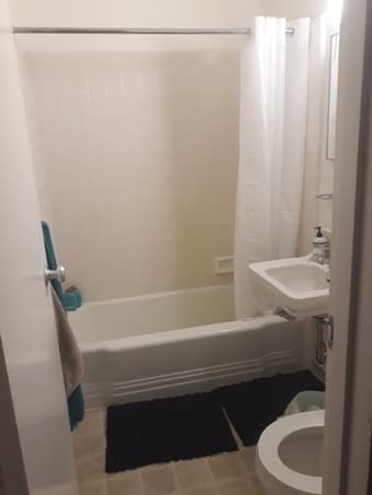 Bedroom in EV 2 Bed 1 Bath Sublet 3