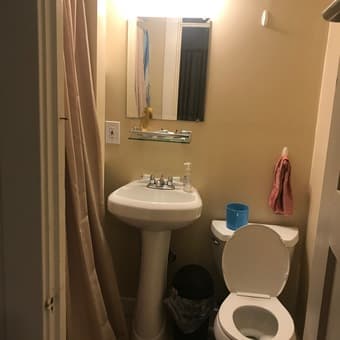 Room for rent in Palo Alto @ walking distance from Stanford, female 3
