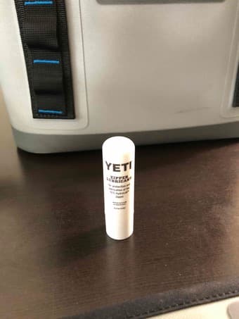 Like New Yeti Hopper Flip 8 Soft Cooler + Yeti Ice + Zipper Lubricant 3
