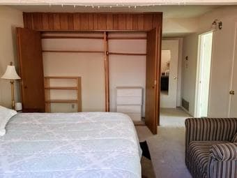 Nice furnishd In Law Studio Cottage in West Redwood City 2