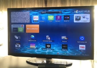 Samsung UN32EH5300 32-Inch 1080p 60 Hz Smart LED HDTV 1