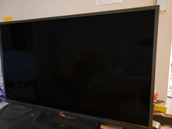 LG 47" Full HD 1080p Smart LED TV -- perfect condition 1