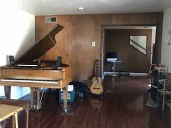 Private room in spacious 5B/3B Mountain View home! Available 12/1 2