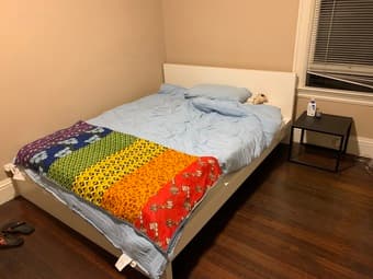 Single room available near downtown Palo Alto co-op starting Jan 1 1