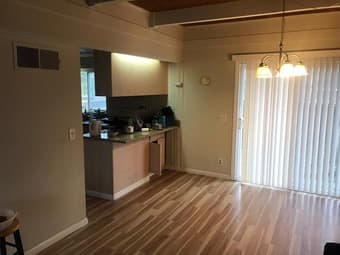 1 bedroom in a 3 bedroom house for rent 1