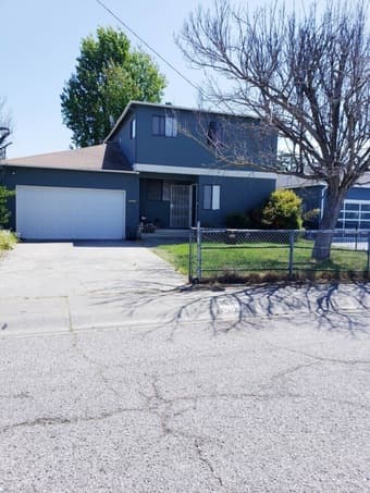 Room for rent in 4BR/2BA home (Move in by Dec 1st) 1