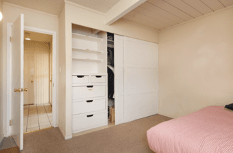 Bedroom in Quiet House in Serene Palo Alto Neighborhood 1