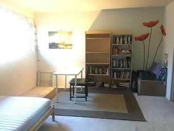 Sunny master bedroom with private bathroom, quick bike to campus 1