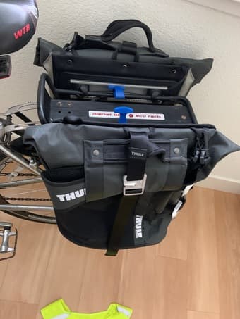 2012 Marin Lucas Vally commuter bike with rack and Thule panniers 1