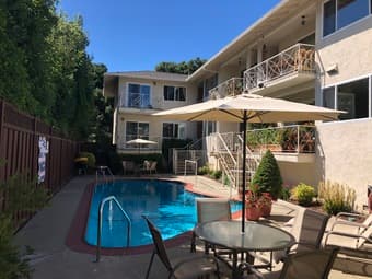 2BR/2Ba Palo Alto (California ave area) 3