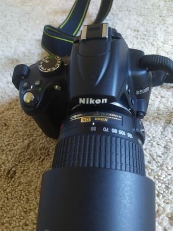 Nikon D5000 DSLR with 2 lens: 16-85VR and 55-200VR 1
