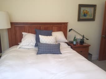 Warm, cosy room with private bath. Winter Quarter. Midtown Palo Alto 1