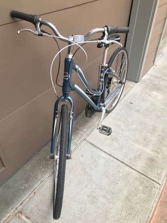 2012 Giant Cypress women’s Hybrid bicycle 2