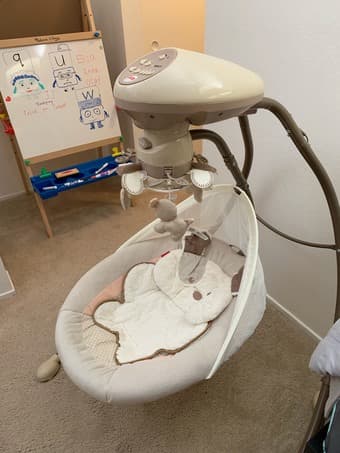 Baby swing 1