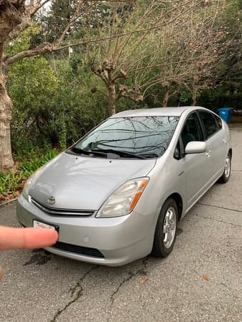 Silver 2009 Toyota Prius, 40+ MPG 1