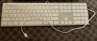 New Apple Magic Keyboard with Numeric Keypad + Magic Mouse 1