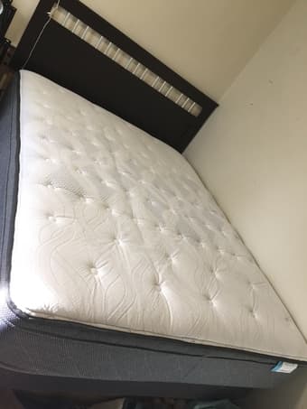 Posturpedic mattress- euro-plush-top caversham 1
