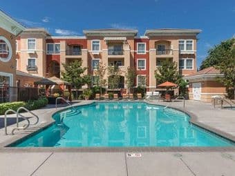 FURNISHED ROOM AND APARTMENT IN SUNNYVALE 1