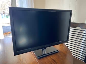 Beautiful, lightly used 27" 1440p (2560x1440) IPS monitor 2