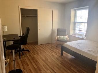 Short-Term Furnished Room in Central Mountain View 2