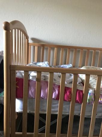 Excellent wooden crib with Mattress 95% new 1