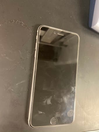 iPhone 6s Plus, 64GB, Space Gray 3