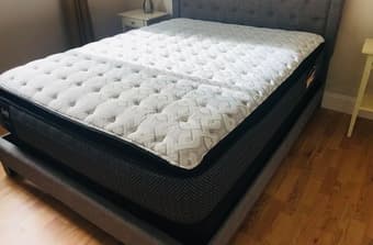 Sealy Queen Mattress with Pillow Top (nearly new) 3