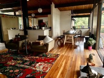 Huge master bedroom in beautiful house in Portola Valley 3