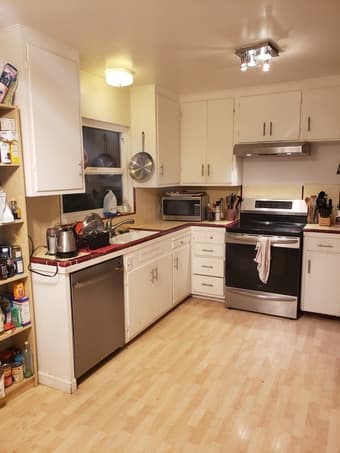 Huge Master Bedroomin Palo Alto with private entrance, garage, fenced 1