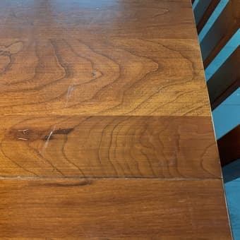 Ethan Allen dining table with extension leaves 2