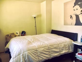 One bedroom in a 3BR/2.5BA house near Stanford (2/10 - 6/30) 3