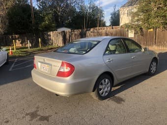 Toyota Camry 2004, very good conditions 1
