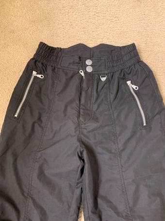 Woman’s Snowboarding pants - Medium 2