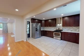 Room for rent in beautiful house :) 2