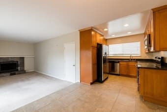 Live in a Mountain View house! Room for rent! 2