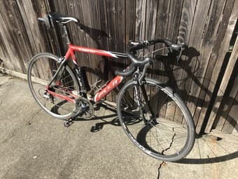 Men's road bike - Fuji- with safety screws and lock 2