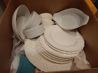 Dish, bowls and cups 1