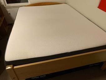 Selling Casper FR Queen Mattress - $700 2