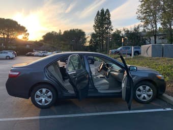 2007 TOYOTA CAMRY XLE, 93700 mileage 1