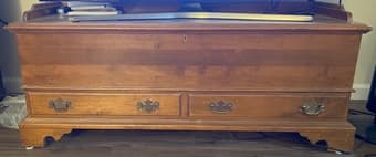 Wooden storage chest 1