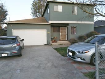Room for rent in 4BR/2BA home (Move in by April 1) - $1,100 @stanford 1
