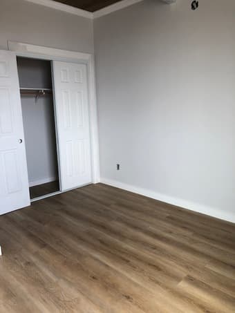 NEWLY RENOVATED 2-Flr Townhome Heated Floors Wood Beams Furnished 3