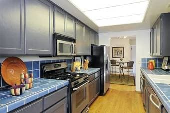 [HOUSING] $1081 Bedroom available in big Los Altos Hills home 3