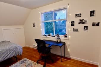 Bedroom (Furnished) in a 5 bed, 2 bath House - 15 min bike ride to cam 2