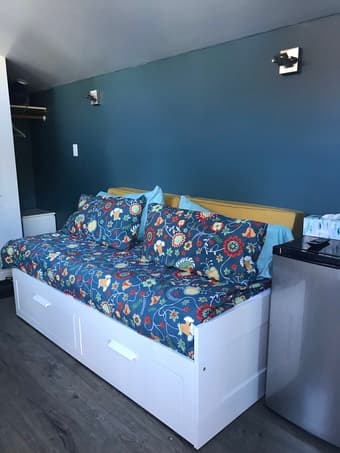 Adorable stanford alone studio pool house. 3