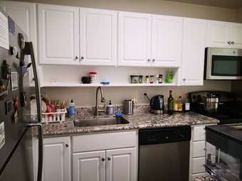 Oak Creek Apt looking for a roommate 3