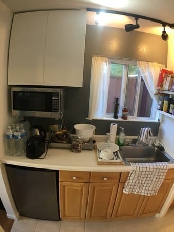 1 bedroom cottage $2,200 inc. all utilities, near Stanford, furnished 3